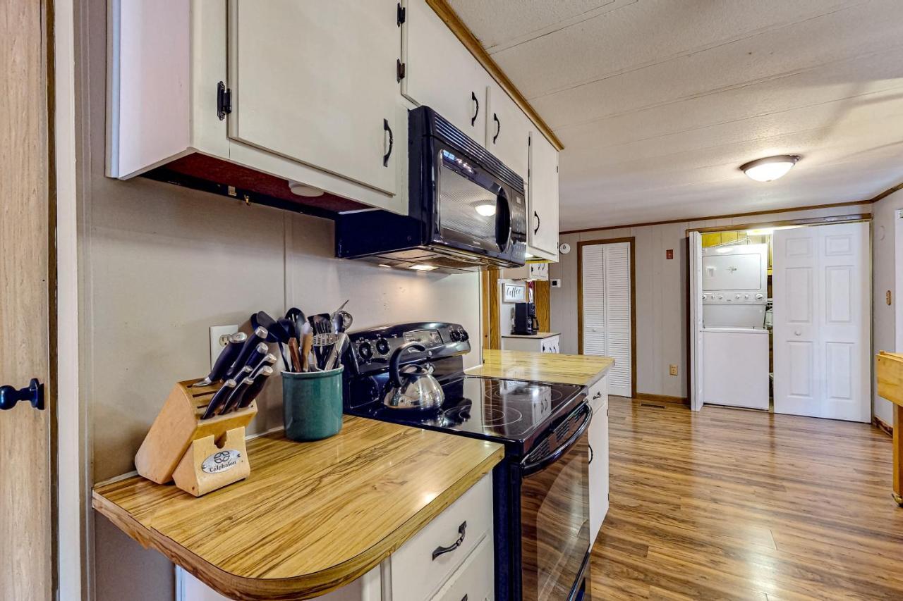 Pine Woods Cabin McHenry Bagian luar foto