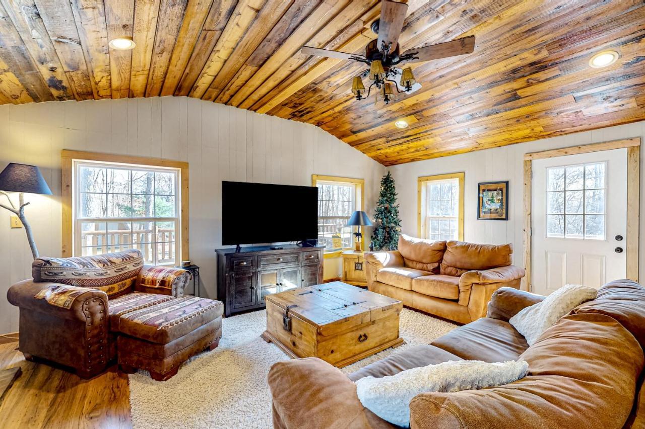 Pine Woods Cabin McHenry Bagian luar foto