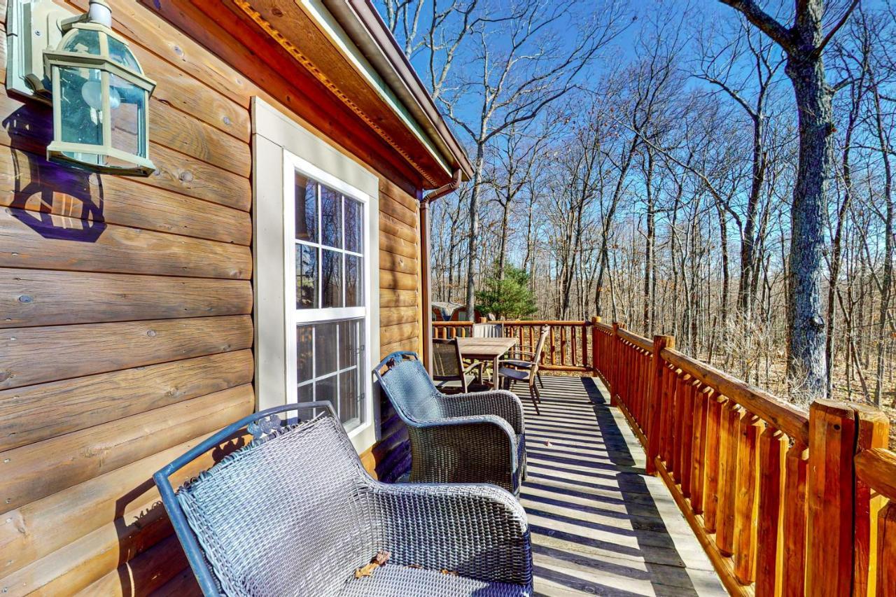 Pine Woods Cabin McHenry Bagian luar foto