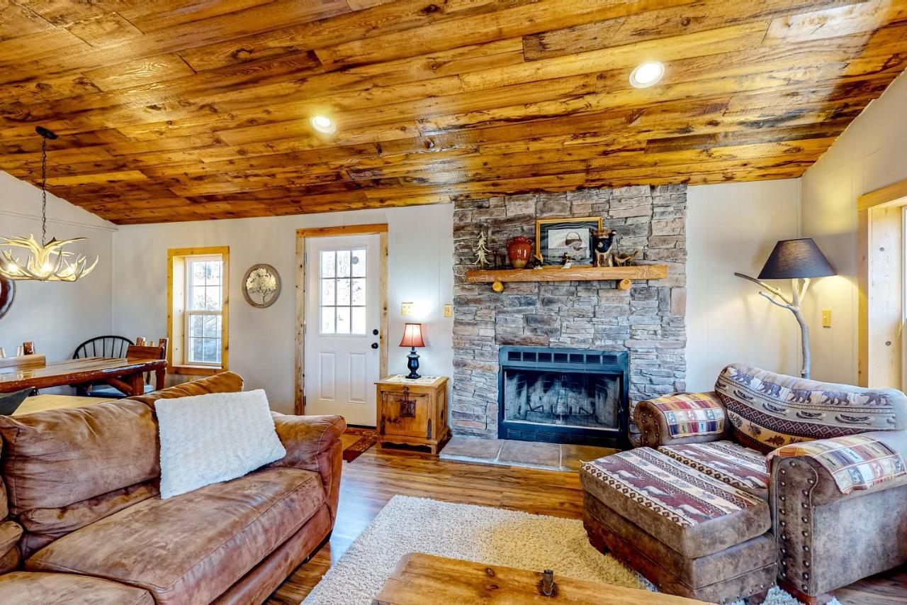 Pine Woods Cabin McHenry Bagian luar foto