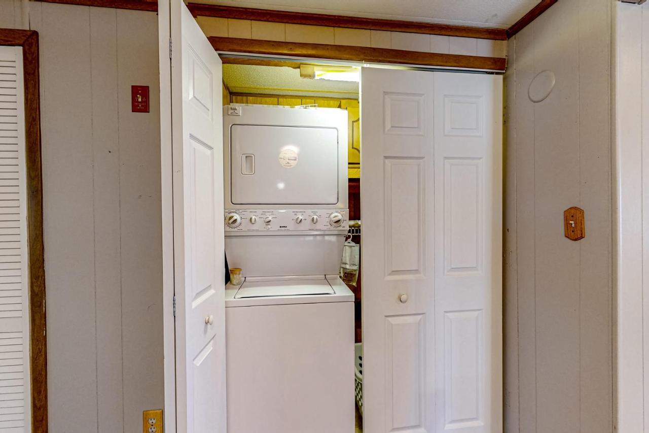 Pine Woods Cabin McHenry Bagian luar foto
