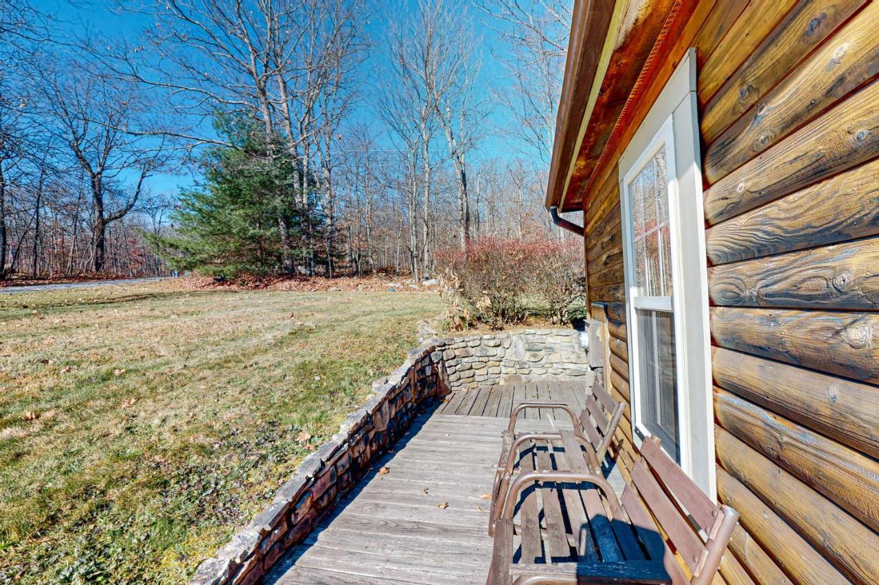 Pine Woods Cabin McHenry Bagian luar foto